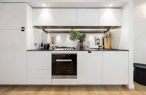 Bondi Beach Apartment | Studio 221 on Bondi Beach