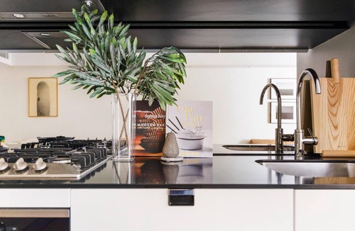 Bondi Beach Apartment | Studio 221 on Bondi Beach