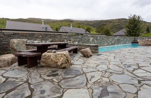 Cardrona Condo | Studio 26 - One Bedroom Place with Pool