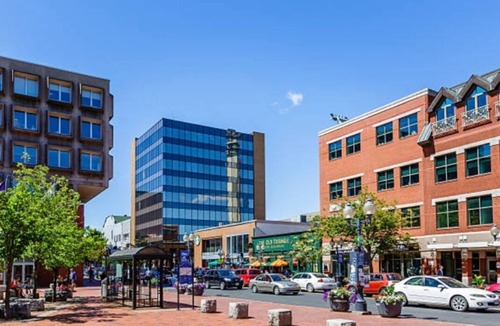 Moncton Apartment | Studio 3 ~ 1 BDRM Apartment, w/Lounge Area