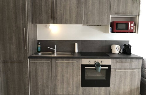 Hyeres Apartment | Studio 3-Studio-Comfort-Ensuite with Shower-Harbour view