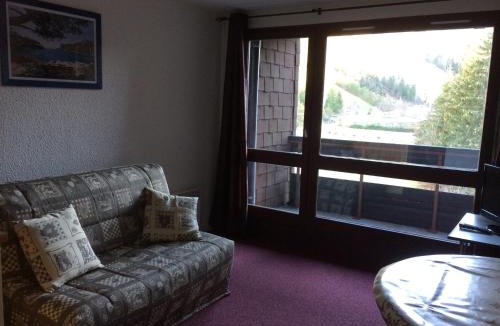 Correncon-en-Vercors Apartment | Studio 32m² proche pistes, balcon, parking, 4 pers. - FR-1-515-103