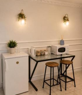 Stratford and New Town Hotel | Studio 34