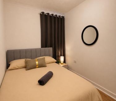 Stratford and New Town Hotel | Studio 34