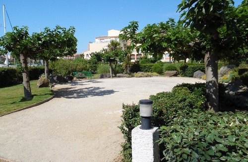 Cap d'Agde Apartment | Studio 34 m² with separate sleeping area 4 per fully equipped facing port malfato