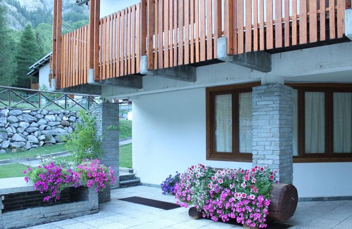 Bardonecchia Apartment | Studio 4 beds in Bardonecchia Location Les Arnauds