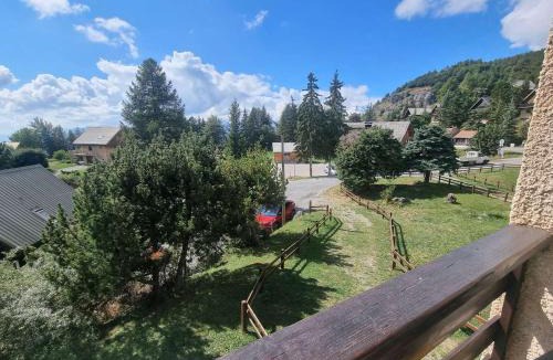 Saint-Michel-de-Chaillol Apartment | Studio 4/6 pers., Chaillol 1600, proche ski/rando, balcon S/O, TV, lave-vaisselle, animaux ok. - FR-1-393-66