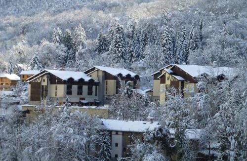 Brides-les-Bains Apartment | Studio 4 Pers avec WiFi et Parking à Brides-les-Bains - FR-1-512-59