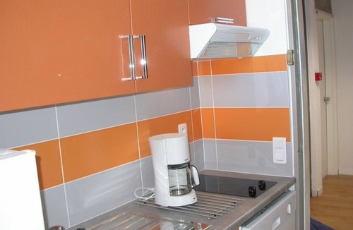 Saint-Cyprien Plage Apartment | Studio, 4px, great view of the marina, 66750 St Cyprien beach. 250 € week