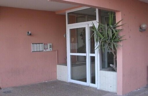Saint-Cyprien Plage Apartment | Studio, 4px, great view of the marina, 66750 St Cyprien beach. 250 € week
