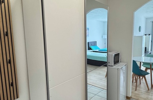 Frommern Apartment | Studio 54, 1-Zimmer Apartment, 1 Badezimmer