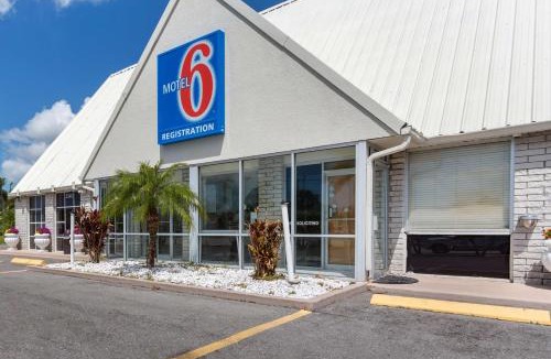 Englewood South Hotel | Studio 6-Englewood, FL
