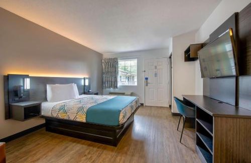 Pascagoula Hotel | Studio 6 Extended Stay - Pascagoula, MS