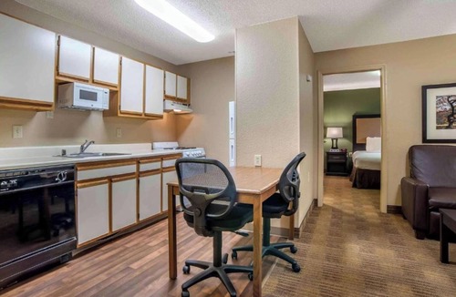Mishawaka Hotel | Studio 6 Extended Stay South Bend Mishawaka South IN