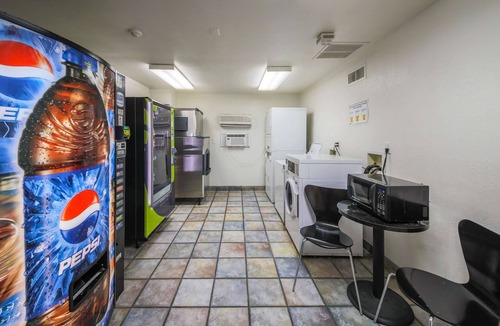 Greensboro Hotel | Studio 6 Extended Stay - Greensboro, NC - I-40