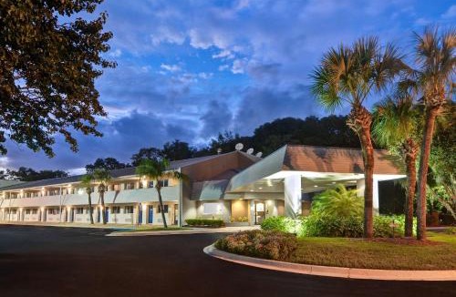 Southside Hotel | Studio 6 Extended Stay - Jacksonville, FL - Baymeadows