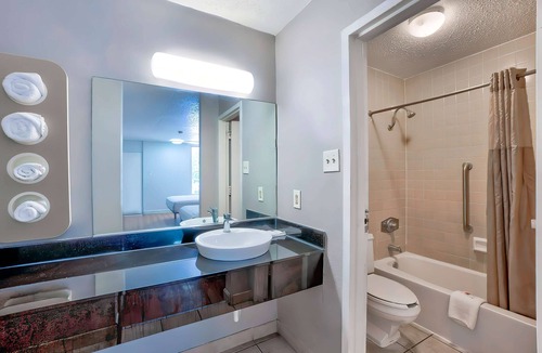 Gainesville Hotel | Studio 6 Gainesville, FL