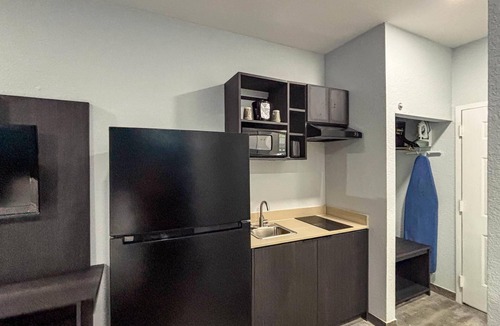 Westchase Hotel | Studio 6 Houston, TX - Westchase