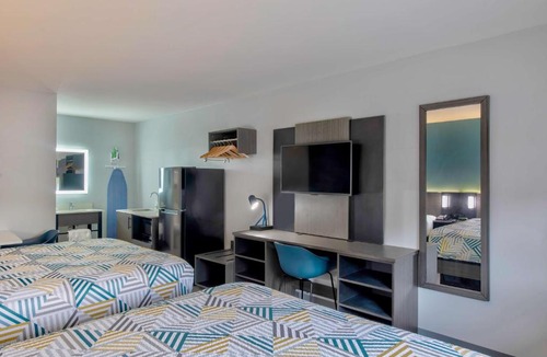 Tougaloo Hotel | Studio 6 Jackson MS I 55