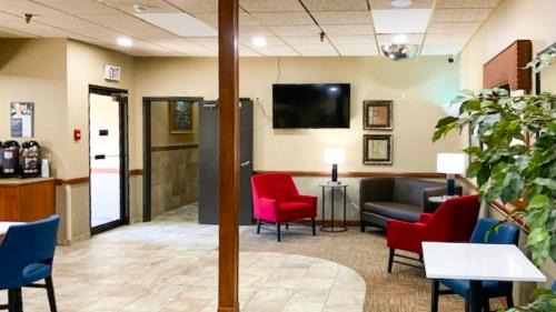 Minot Hotel | Studio 6 - Minot, ND