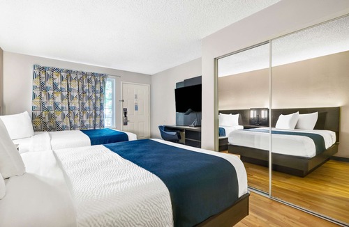 Mountlake Terrace Hotel | Studio 6 Mountlake Terrace, WA - Seattle