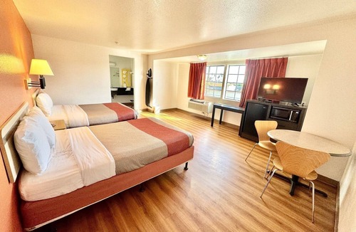 Bellflower Hotel | Studio 6 Suites – Bellflower, Ca - Los Angeles