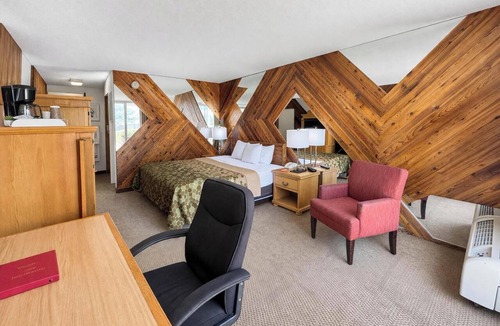 Rawlins Hotel | Studio 6 Suites – Rawlins, WY