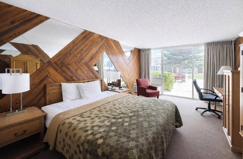 Rawlins Hotel | Studio 6 Suites – Rawlins, WY