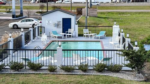 Pearl Hotel | Studio 6 Suites - Richland, MS - Jackson