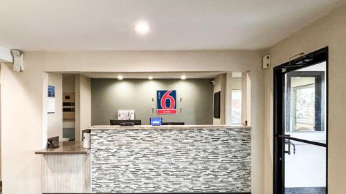 Pearl Hotel | Studio 6 Suites - Richland, MS - Jackson