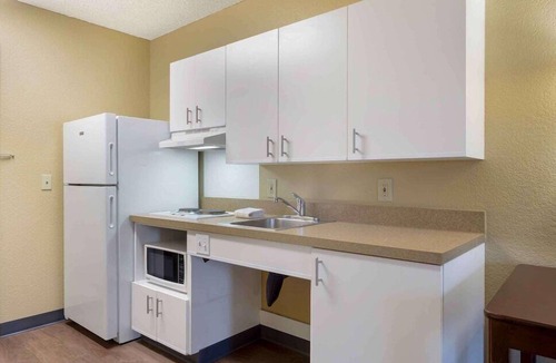 Kent Hotel | Studio 6 Suites Seattle Kent WA