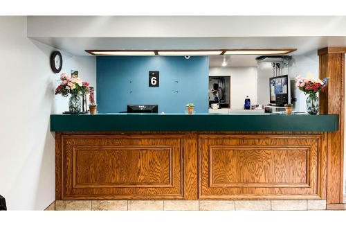 Tiffin Hotel | Studio 6 Suites - Tiffin, OH