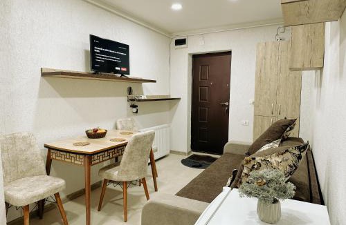 Petrosani Apartment | Studio 63
