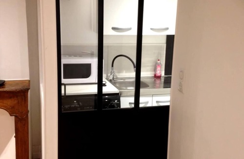 Paroisse Notre-Dame Apartment | Studio 7 - Rated 3 stars