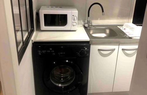 Paroisse Notre-Dame Apartment | Studio 7 - Rated 3 stars