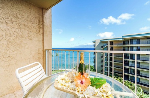 Kahana Condo | Studio 7th Floor OCEAN VIEW Condo - Royal Kahana 702