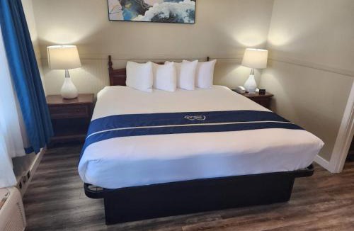 Fort Bragg Hotel | Studio 9 Glass Beach