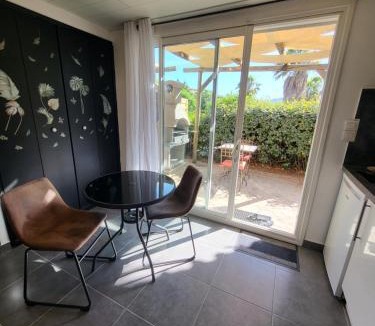 Santa Giulia House | STUDIO A 30O M de la plage de Santa Giulia