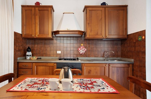 Saint-Pierre Apartment | Studio 'A4 Piano Rialzato' with Mountain View, Private Terrace and Wi-Fi
