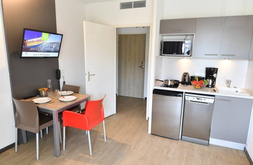Bordeaux-Lac Apartment | Studio Abordable au Calme | Wi-Fi Gratuit