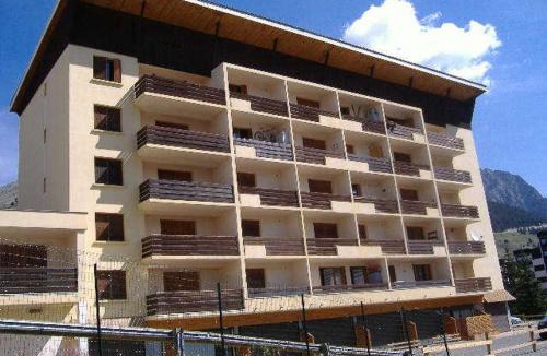Montgenevre Apartment | Studio abordable proche pistes, balcon sud, animaux admis - FR-1-445-90