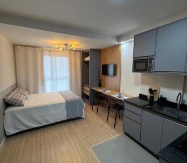 Contorno Apartment | Studio aconchegante, moderno e completo