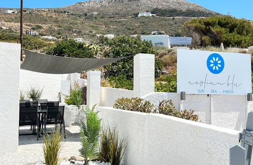 Parikia Apartment | Studio 'Aeolian Blu 3' with Sea View, Wi-Fi and Air Conditioning