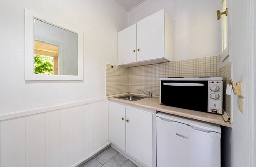 Roda Apartment | Studio 'Alexandros Studios 2' with Shared Pool, Wi-Fi and Air Conditioning