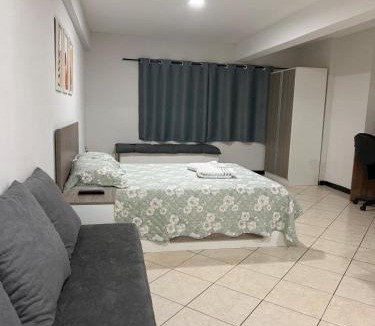 Volta Redonda Apartment | Studio amplo e aconchegante no bairro aterrado
