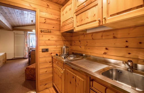 Armentarola Apartment | Studio Apartment “Ciasa ai Pini 209” near Ski Lifts with Mountain View & Sauna