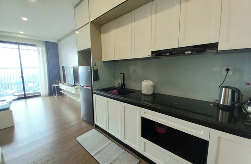 Van Giang House | Studio apartment 35m2 in Ecopark, nice view, high speed wifi, fully furnished.