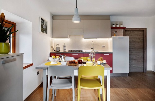 Pergine Valsugana Apartment | Studio Apartment 'Maso Plocech App Vacanze' with Lake View, Private Garden and Wi-Fi