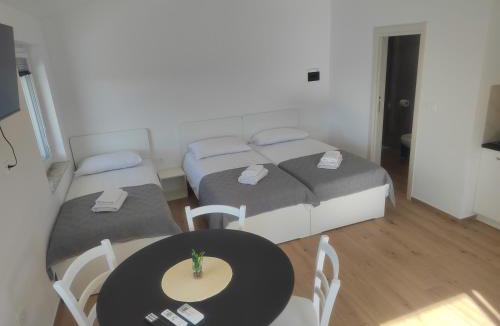 Sempeter-Vrtojba Apartment | Studio Apartma KIMI