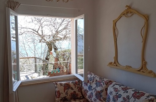 Bagni di Lucca Apartment | Studio apartment on the trails of Mount Pratofiorito, near Bagni di Lucca